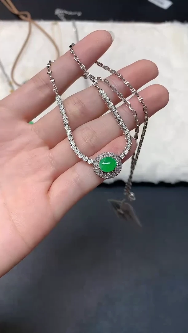 项链18K金镶嵌翡翠W180|19800