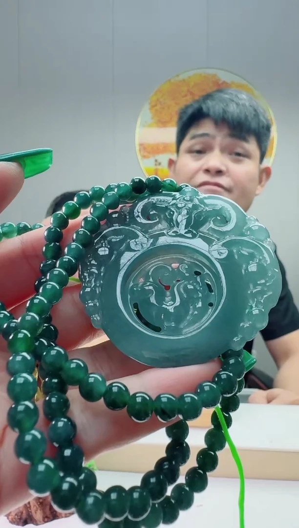 翡翠未镶嵌颈饰多样性随机发其一