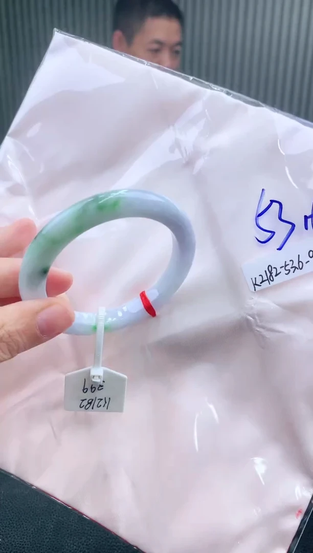 未镶嵌手镯翡翠111