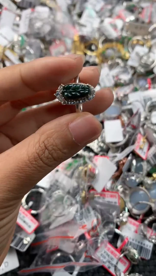 银S925镶嵌戒指翡翠777              6