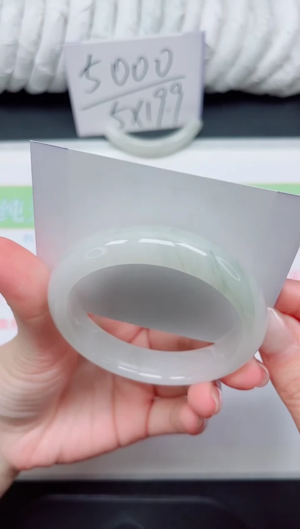 【闪购商品】石英质玉手镯未镶嵌47-56.3