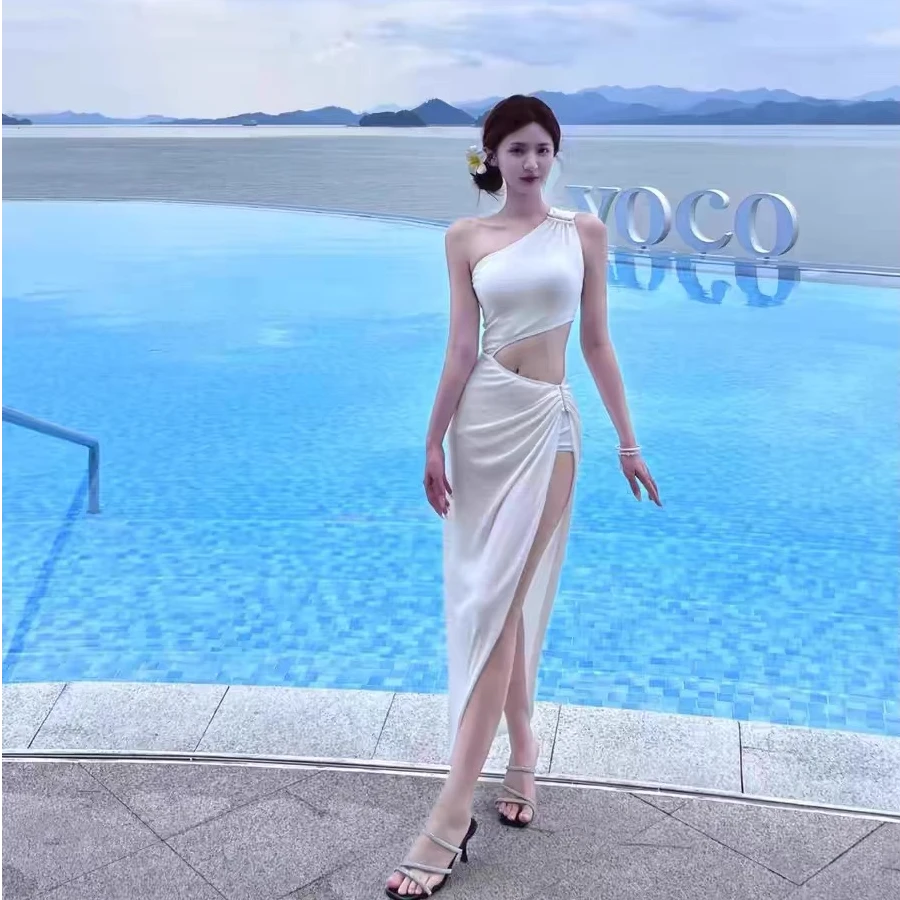 巴厘岛度假连体泳衣女气质法式浪漫拍照绝美露背镂空性感泡温泉