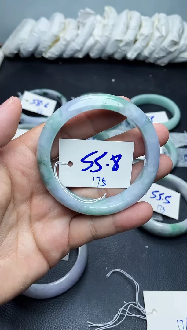 未镶嵌手镯翡翠175