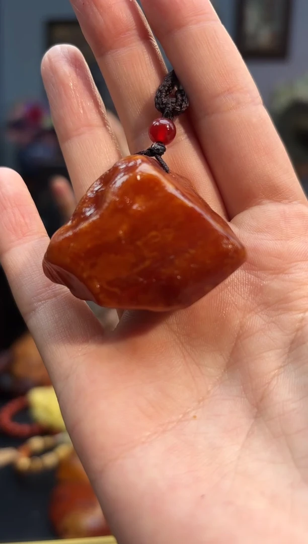 琥珀颈饰未镶嵌吊坠