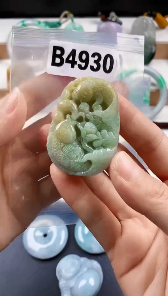 颈饰未镶嵌翡翠天然翡翠吊坠挂件