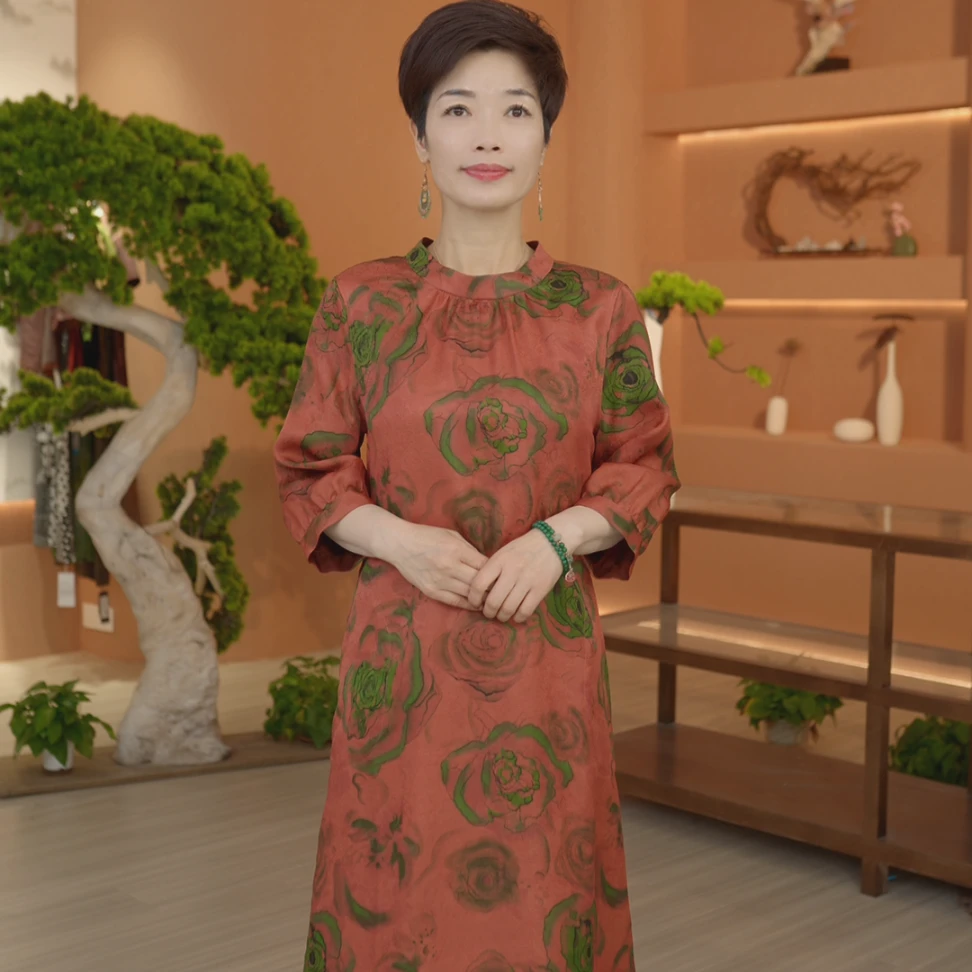 叶辰甄选香云纱 首席设计师红云纱绞罗提花连衣裙(25008铿锵玫瑰)