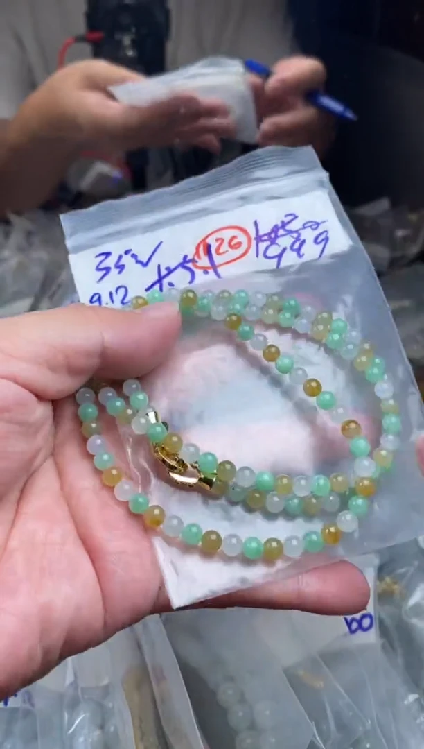 未镶嵌定制翡翠纯天然缅甸翡翠多样性