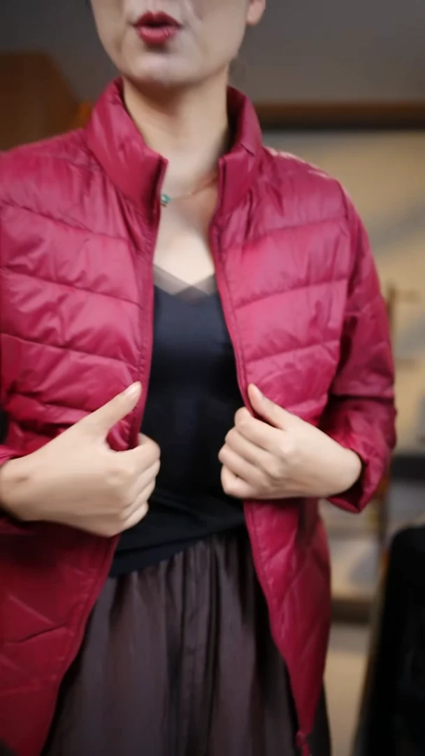 红色羽绒服 孤品 m 110斤