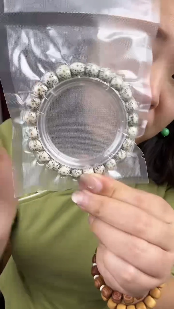 木星月卡0.8单圈手串