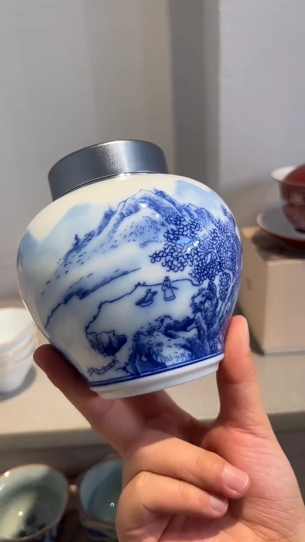 景德镇高温瓷山水茶叶罐