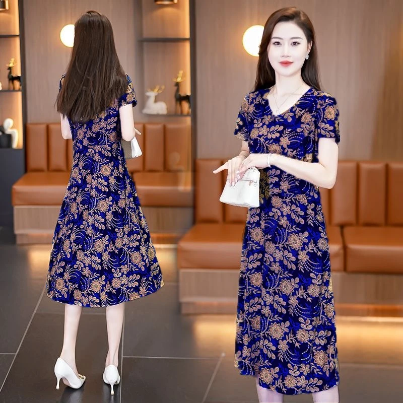 中腰夏装修身印花女装背带款夏季连衣裙套头中长款