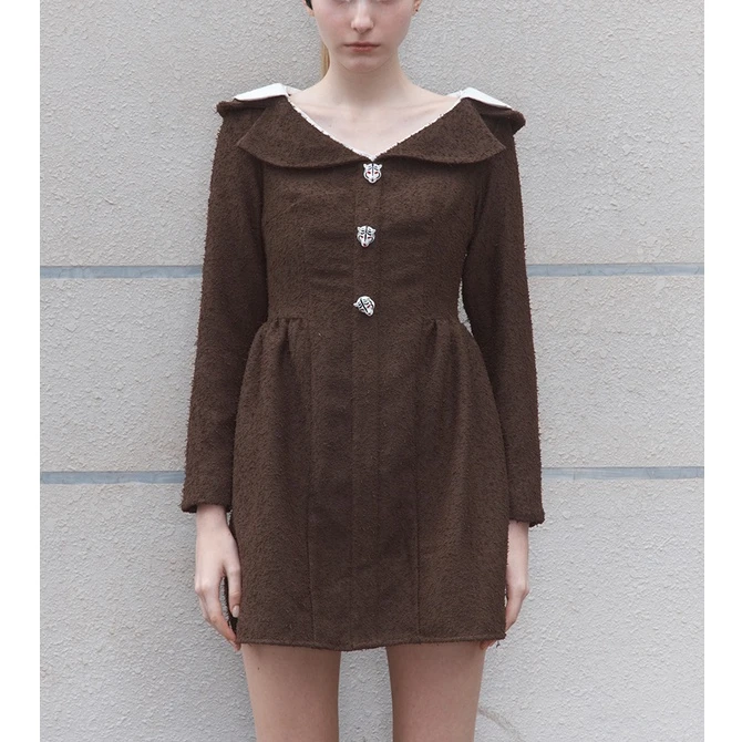 0515制造后花园粗花呢肌理咖啡双层领高腰连衣裙