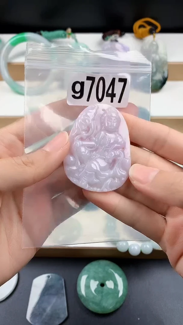 颈饰未镶嵌翡翠天然翡翠吊坠挂件