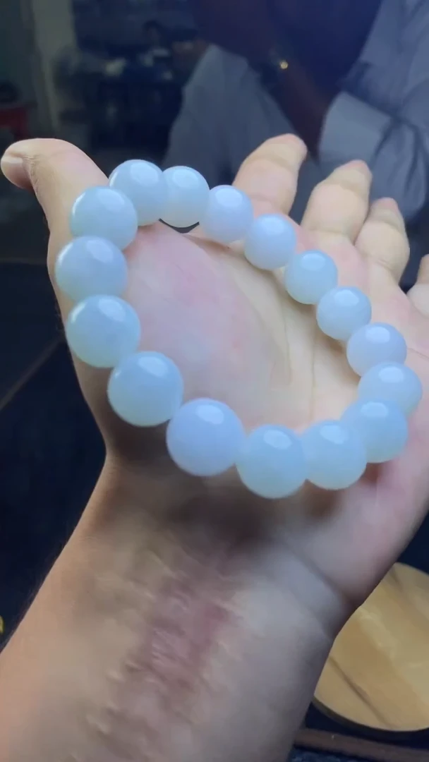 定制翡翠未镶嵌天然缅甸A货翡翠，多样性发货，拍一发一