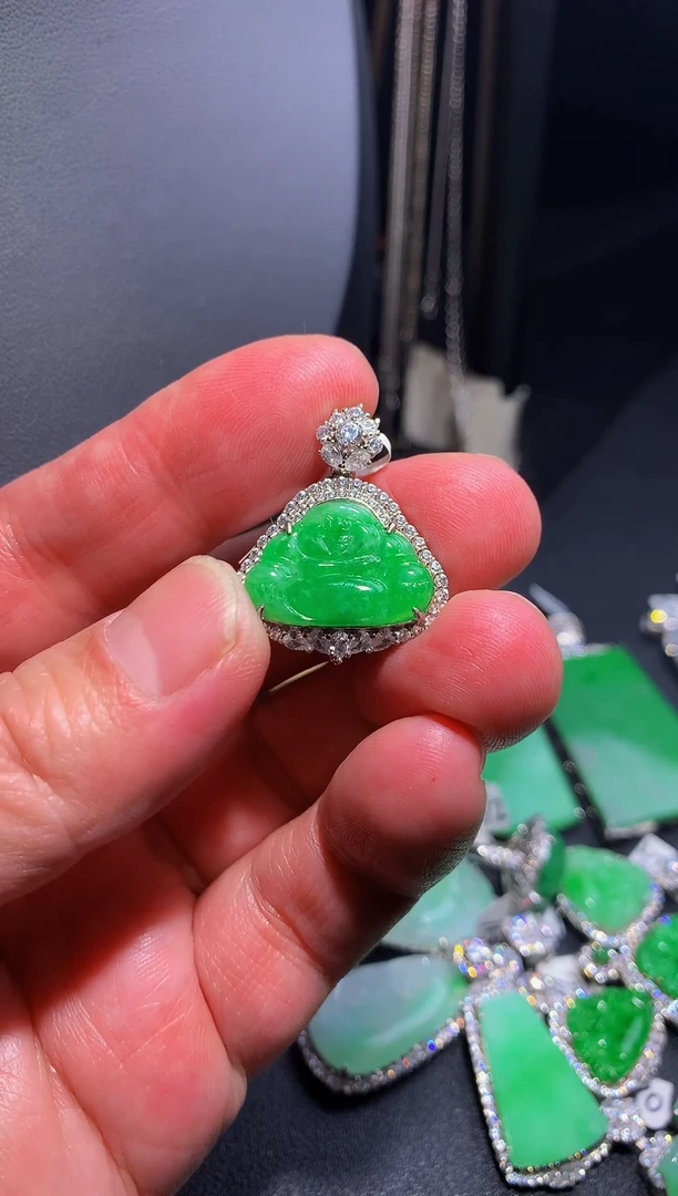 颈饰银S925镶嵌翡翠翡翠