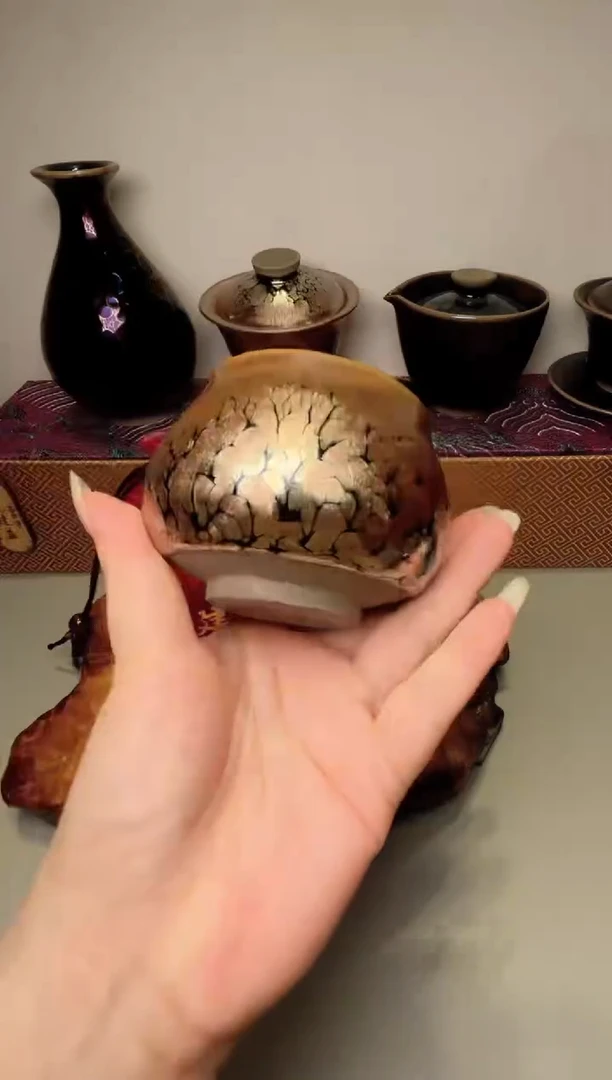 茶盏春申阁福利1只佛肚-微微瑕
