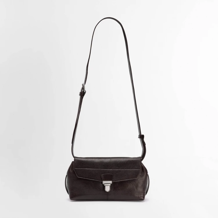 单肩防盗表面皮料越用越亮斜挎包纹腋下包初恋女士外出精致小包包