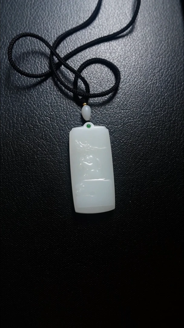 颈饰未镶嵌和田玉无事牌