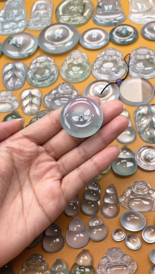 翡翠未镶嵌吊坠(不含链)平安扣 31.2 6.2