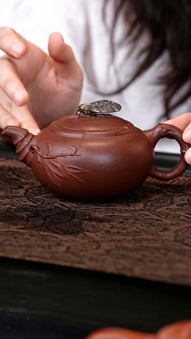 茶壶紫砂蝉栖竹梦 一物见春