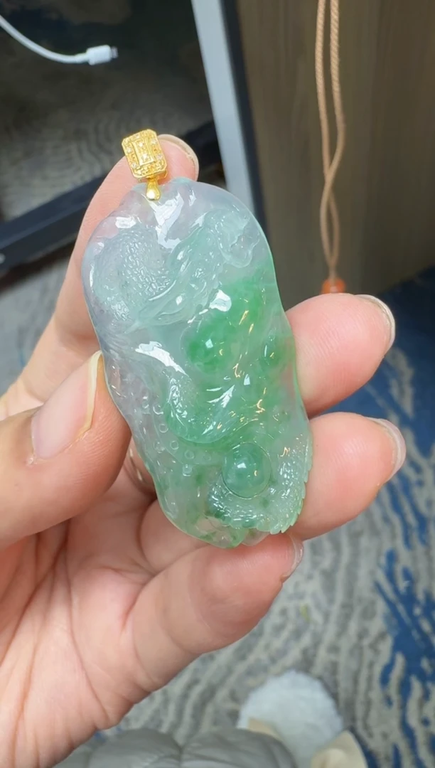 【闪购商品】翡翠颈饰18K金镶嵌缅甸翡翠A货吊坠