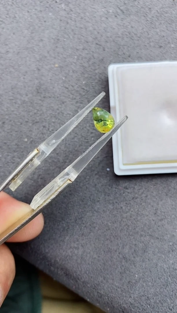 裸石变石1.57ct亚历山大