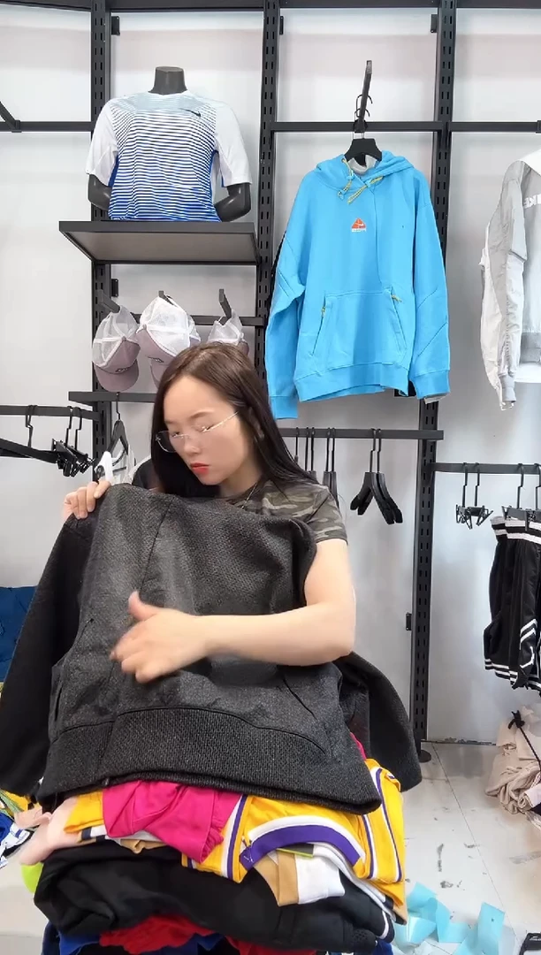 2538 编码  耐克卫衣服饰过款为准 尺码