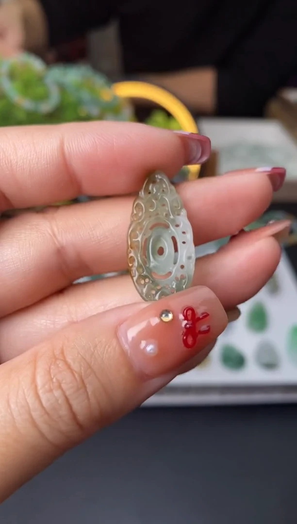 【闪购商品】翡翠颈饰未镶嵌批量货品 多样性发其一/福利