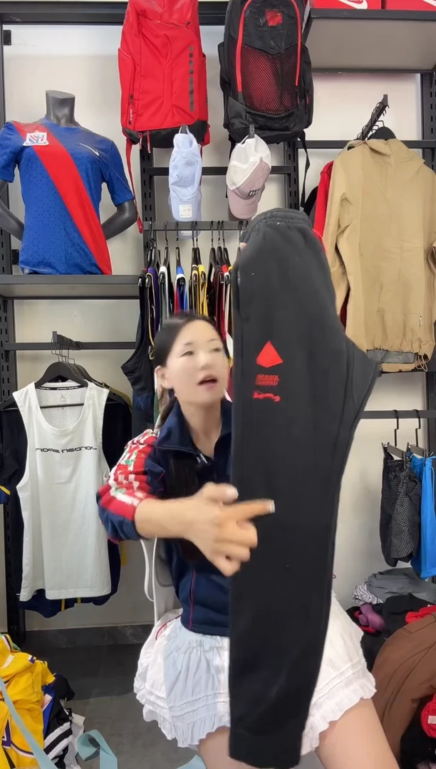 764   编码 瑕疵款直播间过款为准 尺码