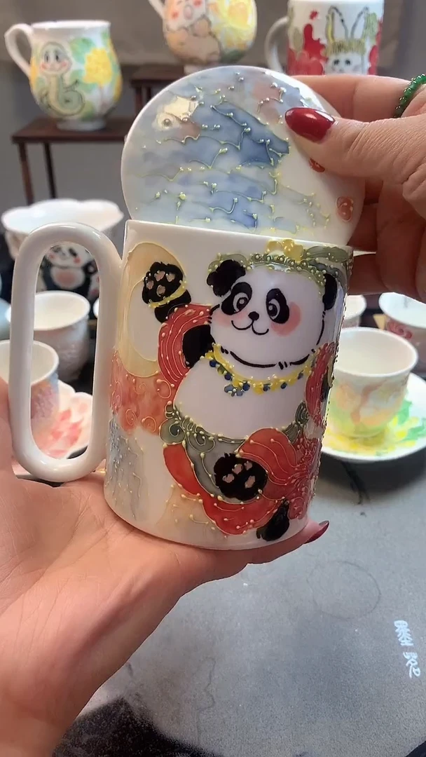 一味*手绘*飞天熊猫杯