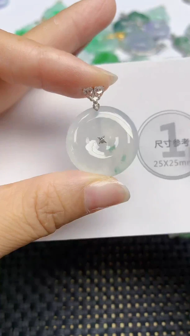 颈饰18K金镶嵌翡翠天然缅甸A货翡翠百元以上9元证书费自理