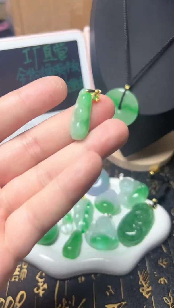 颈饰未镶嵌翡翠所见即所得，一图一物
