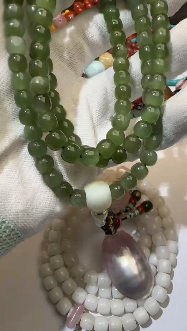 未镶嵌和田玉挂件和田玉