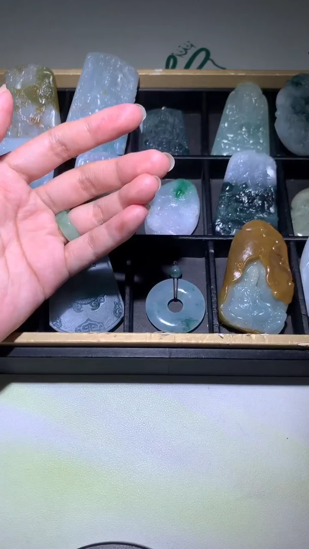 定制翡翠未镶嵌岁****~毛货-不退不换