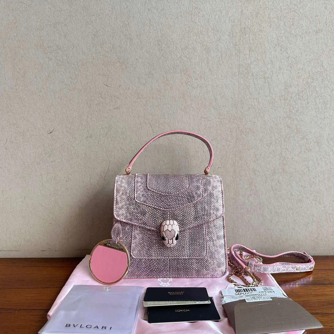 99新 BVLGARI/宝格丽  七夕限定粉色蛇皮手提风琴包小号全新闲置