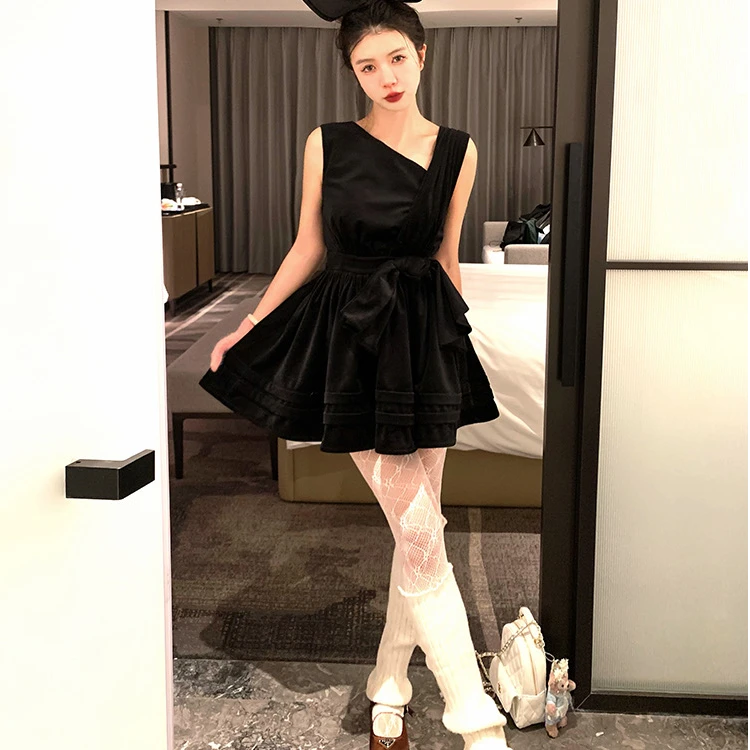 渔小平原创【莫哈维】丝绒仪式感小礼裙小黑裙气质背心打底连衣裙子