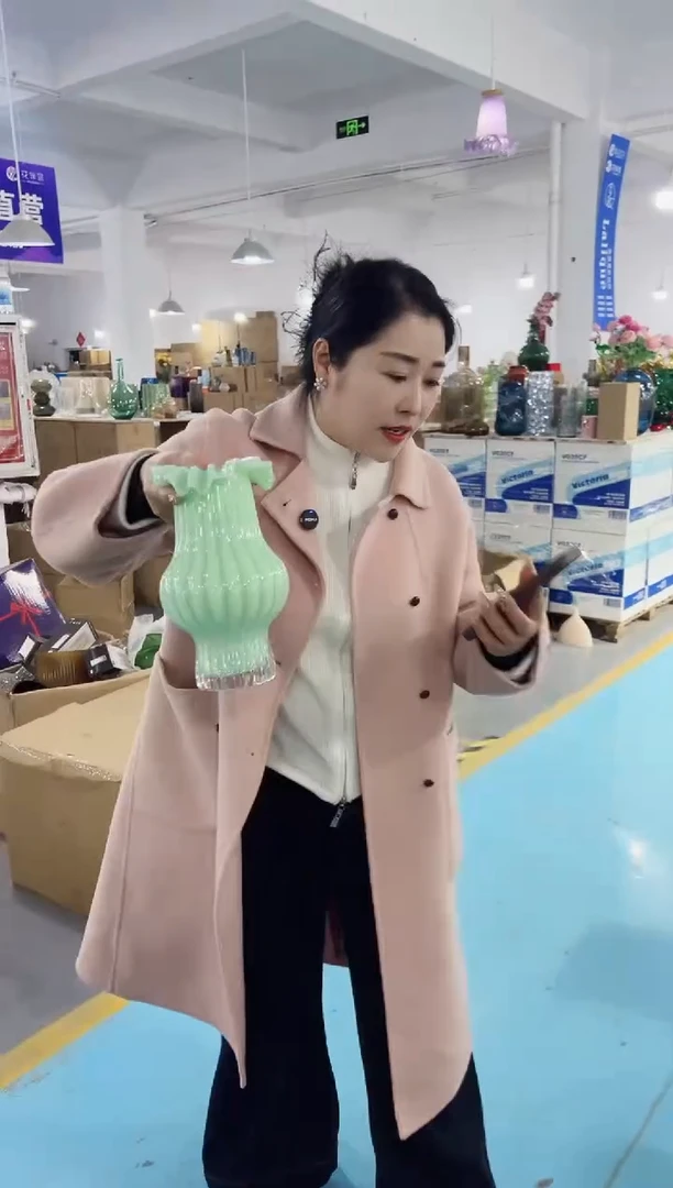 【闪购商品】玻璃花伴你花瓶微瑕-UN2U