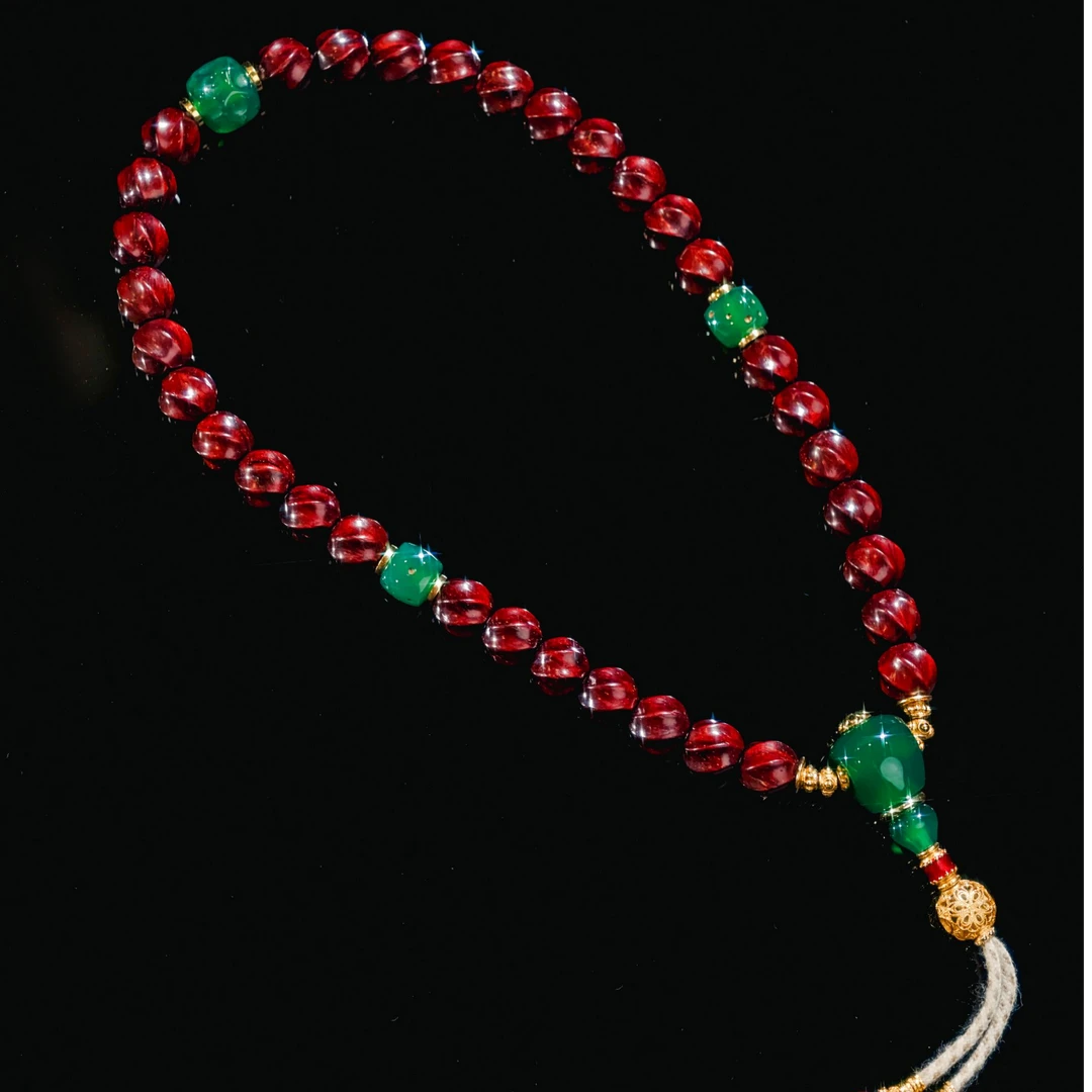 宫皇顺原创珍藏紫檀扭丝手持单圈手串GHSJGYJS002