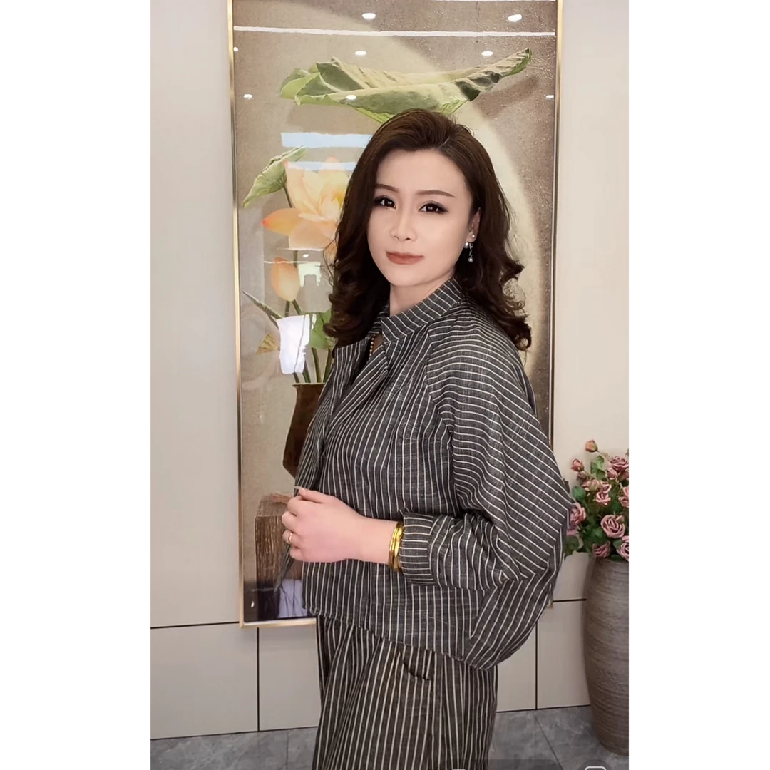 2025春季新款休闲西装领条纹开衫短外套复古百搭女装