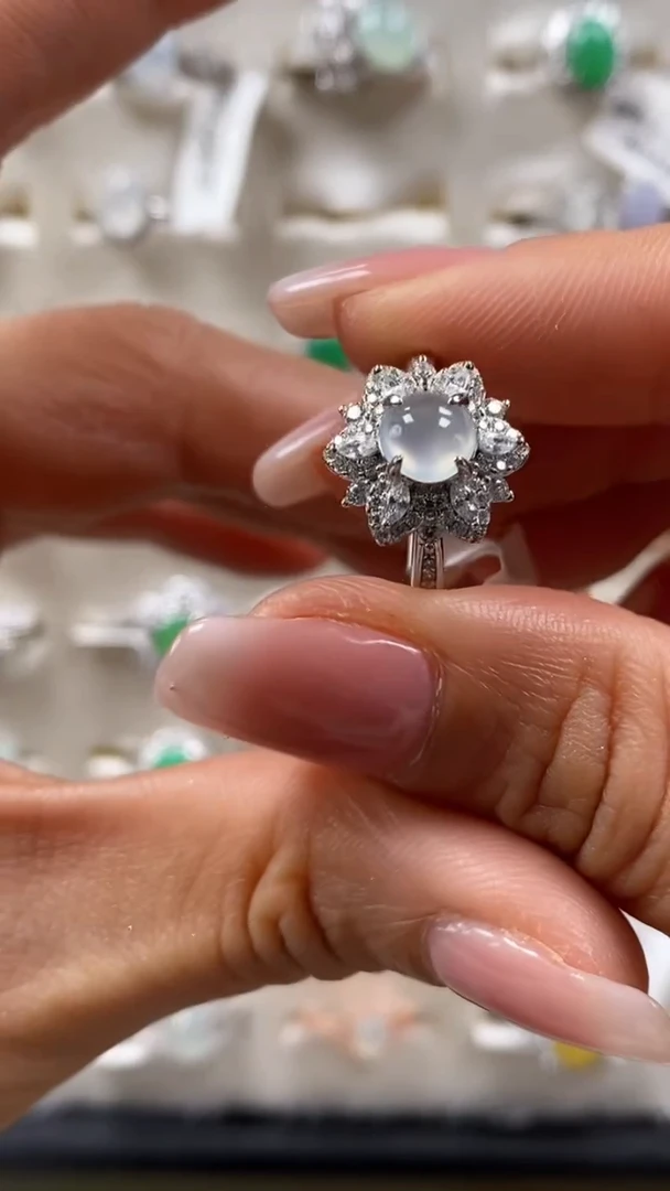 【闪购商品】翡翠戒指银S925镶嵌8585