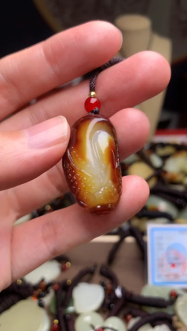 颈饰未镶嵌和田玉新疆料青海料清水和田玉吊坠