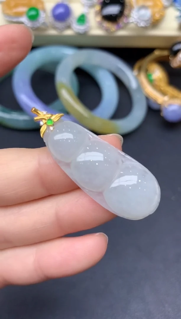 颈饰18K金镶嵌翡翠242-雪姐翡翠天天见