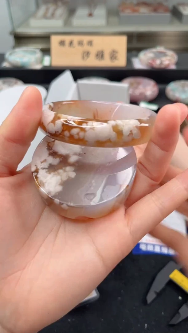 未镶嵌手镯石英质玉60圈口（赠品镯心）6410202