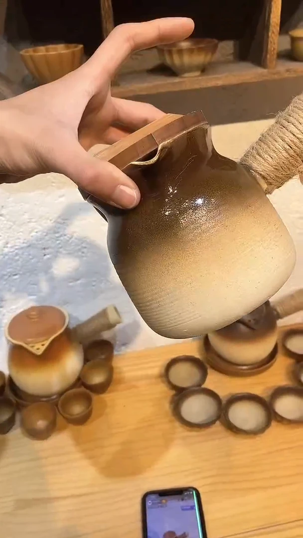 【闪购商品】800ml黑色月牙罐罐壶+木盖