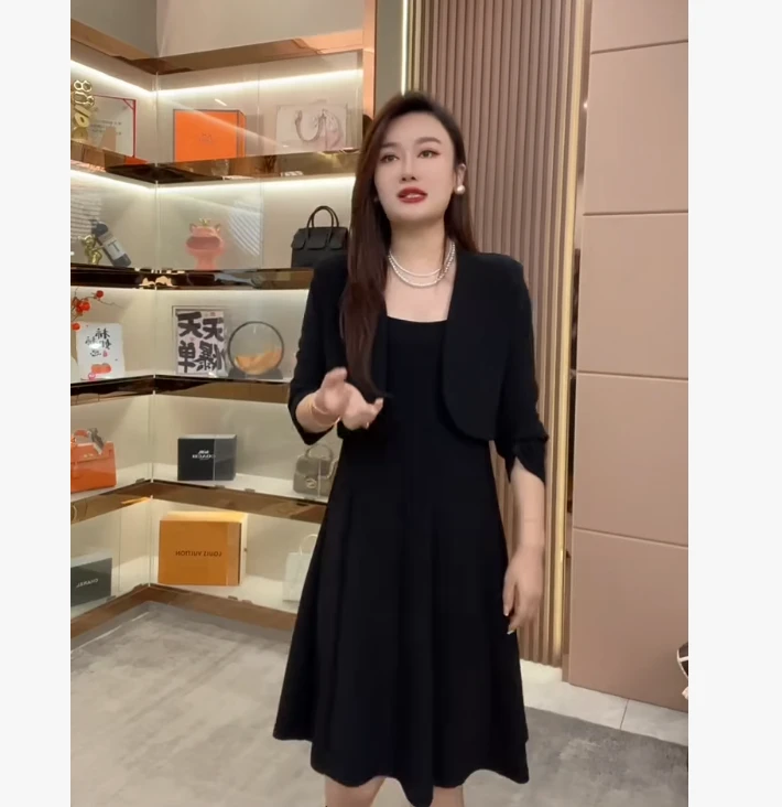 秋季通勤时尚套装女装修身赫本风轻奢收腰显瘦套装