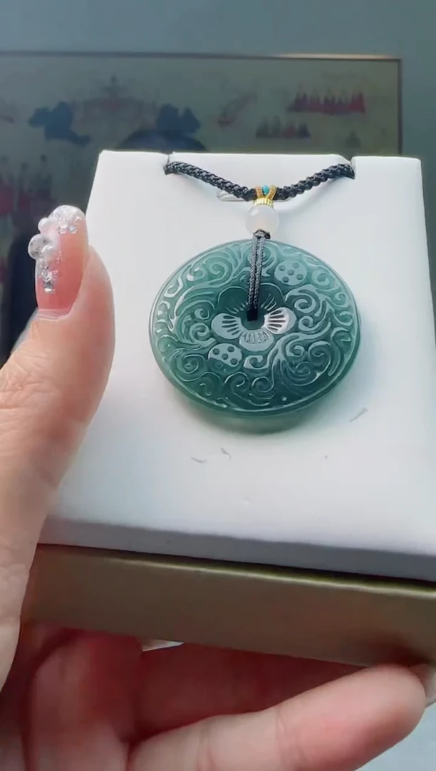 【闪购商品】翡翠颈饰未镶嵌花扣多样性随机一件发货