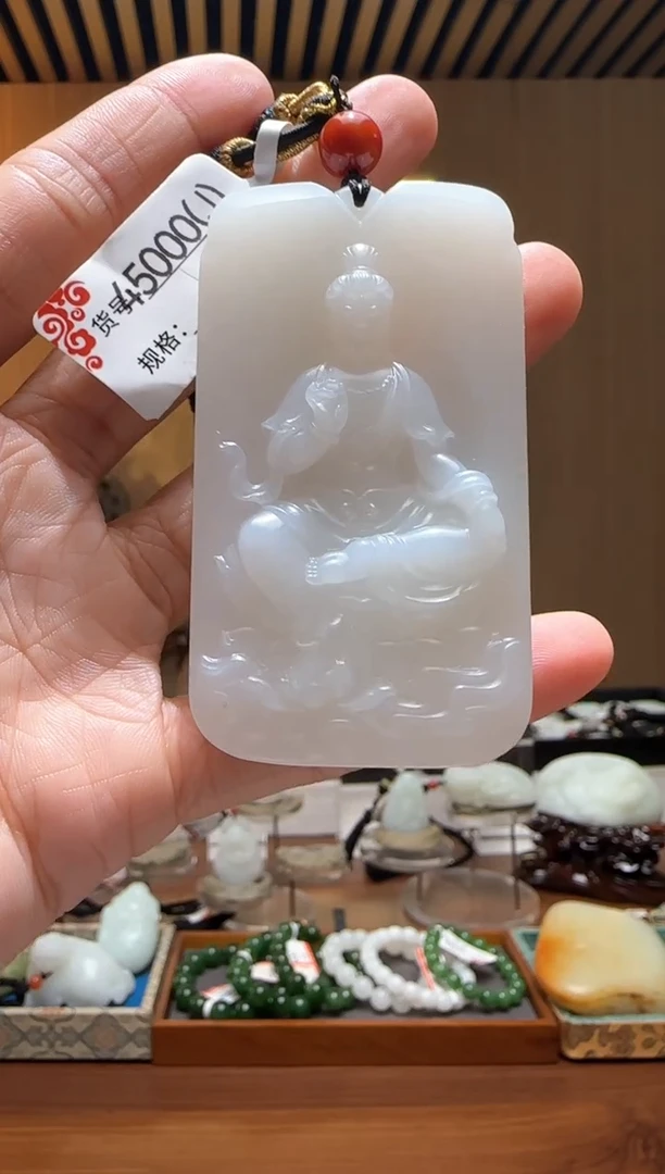 颈饰未镶嵌和田玉J