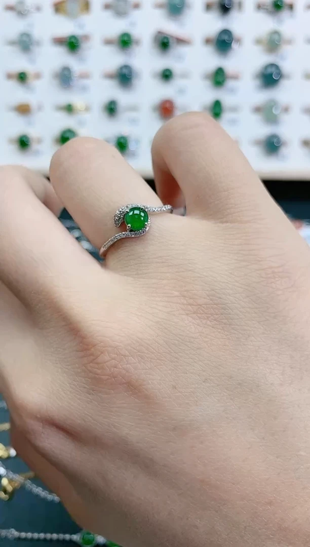 翡翠戒指银S925镶嵌天然翡翠