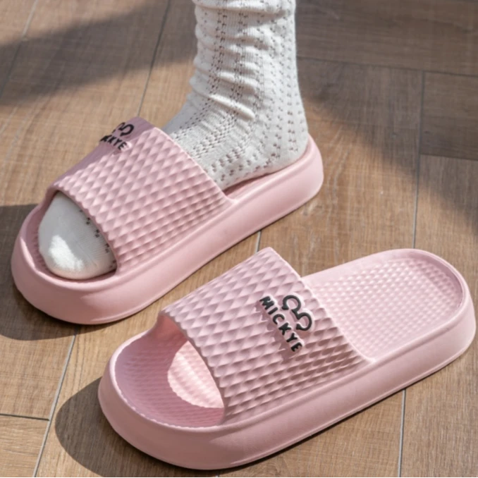 新款夏季凉拖鞋防滑拖鞋厚底室内家居浴室情侣洗澡男女情侣凉拖鞋