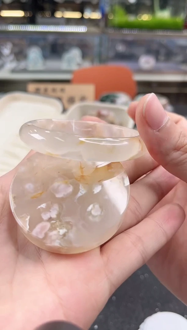 未镶嵌手镯石英质玉尘*丷圈口（赠品镯心）